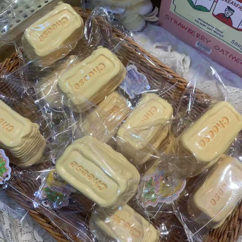 氷バター感(硬め) チーズタルト スクイーズ