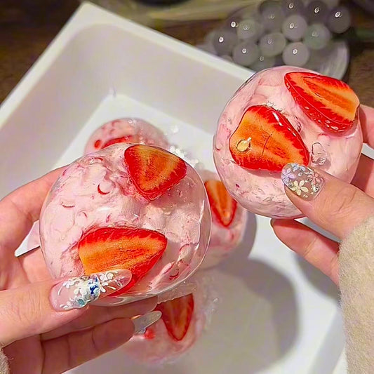 カリカリ苺 ストレスボール(予備カバー付き)